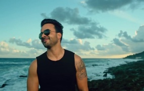 Luis Fonsi,Daddy Yankee - Despacito (WEB-1080-256M)