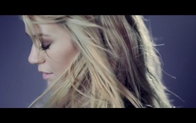 Kelly Clarkson - Catch My Breath (Web-1080P-240M)