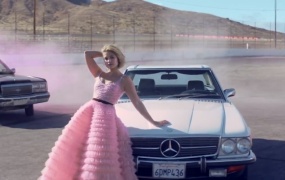 Martin Jensen, Olivia Holt - 16 Steps (Web-1080P-214M)