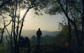 方大同-Throw It Off(WEB-80M)