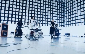 BAND-MAID - glory (WEB-88M)