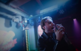 Martin Garrix feat. Bonn - Home (MKV-4K-329M)