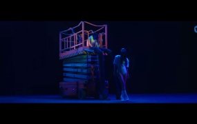 袁娅维 - 时间不解释 官方完整版MV 2K超清