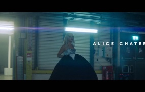 Alice Chater - Hourglass (WEB-150M)