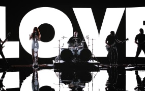 MOONLIGHT HAZE - To The Moon And Back (WEB-1080P-138M)