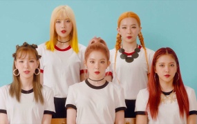 Red Velvet - Russian Roulette (Master-ProRes-4.14G)