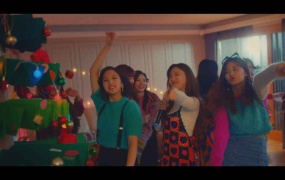 TWICE - Merry & Happy (MKV-HEVC-651M)