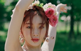 Chung Ha 金请夏, 창모 - PLAY (MKV-315M)
