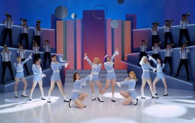 TWICE「Fanfare」Music Video (Japan) (2160p)