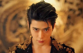 NCT 127 - 英雄 Kick It (web-4K-524M)