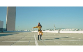 本月少女 河秀映 LOONA (Yves) - New (Bugs-360M)