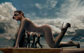 Ariana Grande - God Is A Woman (LPCM-ProRes-1080p-MOV-4.96G)