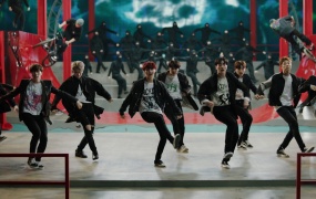 TREASURE - I LOVE YOU(web-2016p-406M)