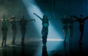 Tiësto, Mabel - God Is A Dancer(Web-1080P-84M)