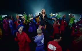 DUA LIPA - Physical(导演版)(Web-1080P-167M)