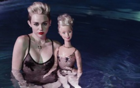 Miley Cyrus - We Can't Stop(mov-1080p-1.02G)