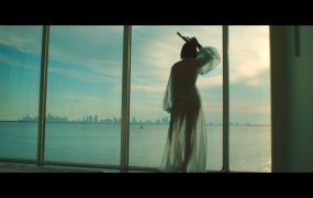 Rihanna – Needed Me( ProRes-1080p-3.86G)