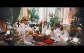 LOONA - Star(2160p/1080p)
