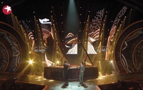 【纯享】费玉清,阿云嘎《新鸳鸯·蝴蝶梦》(WEB-1080P-84M)