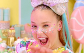 Meghan Trainor - I Believe In Santa(WEB-1080P-155M)