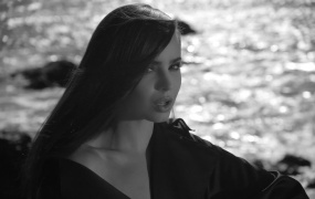 Sofia Carson - Hold On To Me(WEB-1080P-148M)