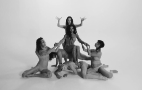 Tinashe - Stormy Weather(WEB-1080P-125M)