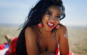 Tinashe - Superlove(WEB-1080P-200M)