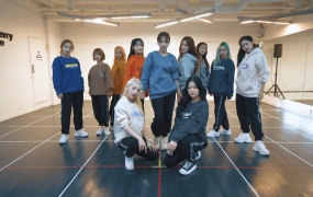 本月少女LOONA - Why Not  练习室版 (Web-4K-253M)