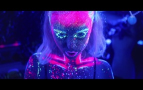 Kyla La Grange - Cut Your Teeth (WEB-188M)