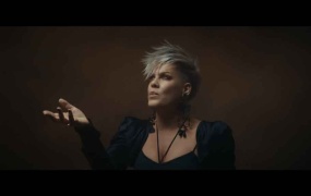 Rag’n’Bone Man,P!nk – Anywhere Away From Here(WEB-1080P-78M)