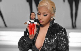 Tyga - Dip ft. Nicki Minaj (WEB-1080P-124M)