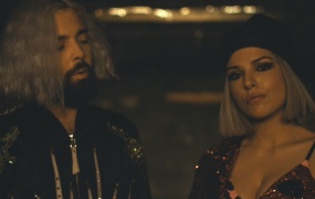 flora cash - You're Somebody Else (歌词版+正式版)(WEB-1080P-338M)