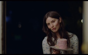 Gracie Abrams - Mess It Up (MKV-4K-303M)