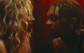 Chelsea Collins,Swae Lee - Hotel Bed(WEB-1080P-214M)