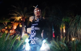 Pressa,Coi Leray - Attachments(WEB-1080P-188M)