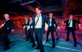 WayV 威神V 'Action Figure' Performance Video(WEB-4K-439M)