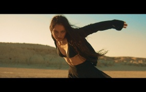 李孝利Lee Hyori – BLACK (Master-ProRes-6G)