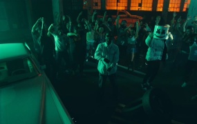 Marshmello,Eptic,Juicy J - HITTA(MKV-4K-351M)