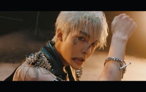 管栎 - CENTER (Web-4K-427M)