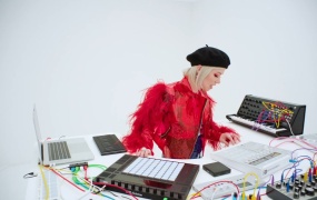 Carly Rae Jepsen,Gryffin - OMG(TS-1080P-140M)