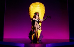 HyunA - I'm Not Cool (Bugs-2160P-909M)