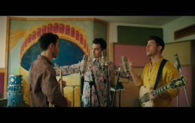 Jonas Brothers - Lonely(WEB-1080p-78M)