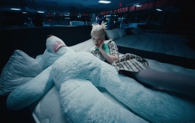 Lolo Zouaï - Galipette(MKV-4K-252M)