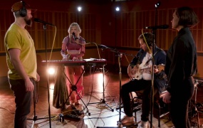 AURORA - Across The Universe (LIVE)(WEB-1080P-260M)