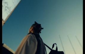 Bastille - Distorted Light Beam(WEB-1080P-142M)