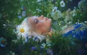 Nina Nesbitt - Summer Fling(WEB-1080P-239M)