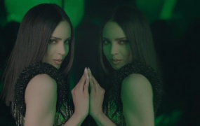 Sofia Carson - He Loves Me, But...(WEB-1080P-110M)