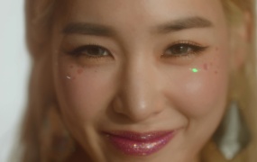 Girls' Generation(少女时代) Tiffany Young - Lips On Lips (Web-4K-566M)