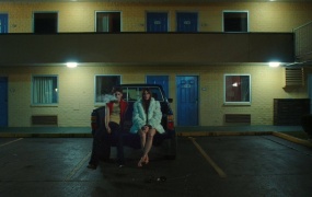 Troye Sivan ft. Kacey Musgraves & Mark Ronson - Easy(prores-1080p-5.6G)
