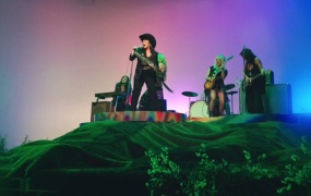 Demi Lovato - Melon Cake(WEB-217M)